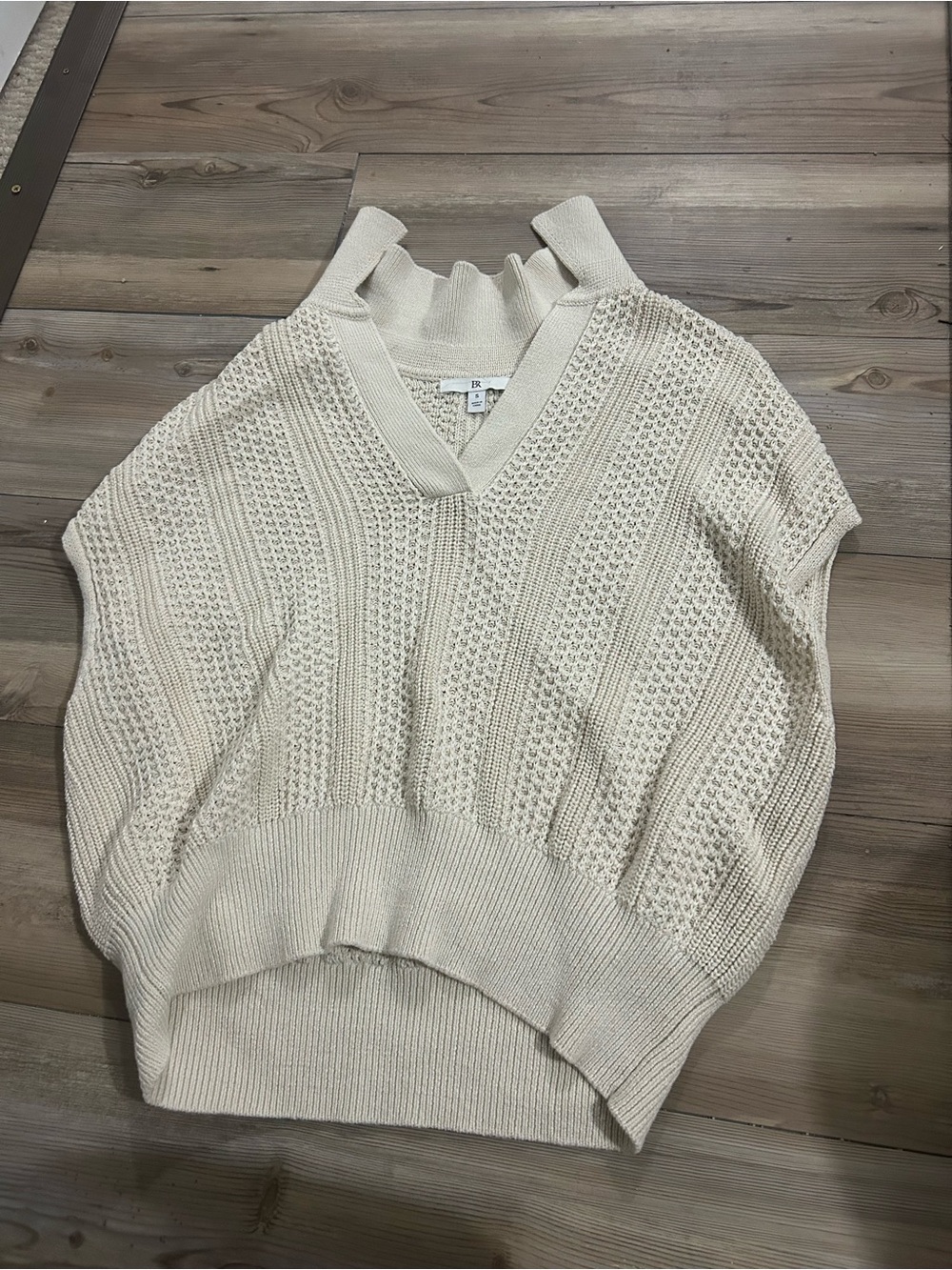 Banana Republic Cream V-Neck Textured Knit Sweater Vest